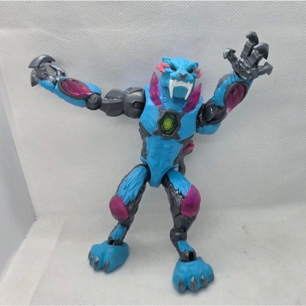 MrBeast Lab Mutators Mutate The Ultimate Beast Stealth Panther Action Figure